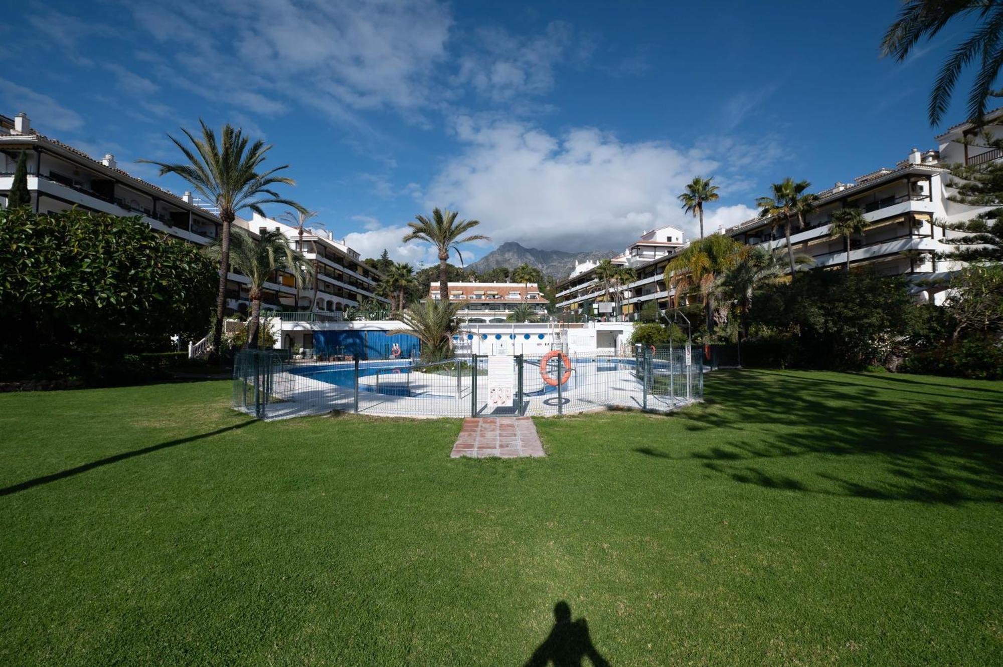 Apartamento Cozy In 5 Min Walk To The Marbella